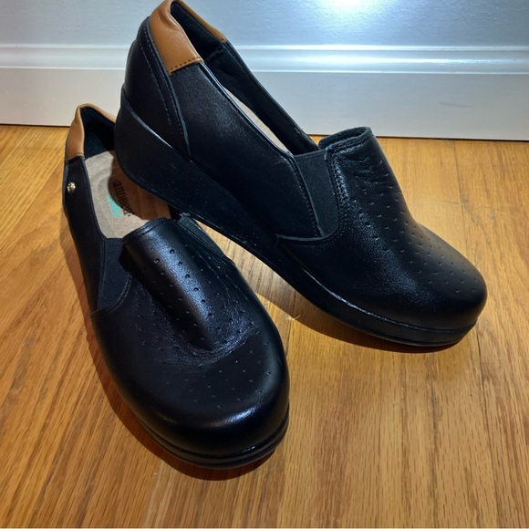 Andrea Comfort Wedge Slip On Size 7.5 - Picture 6 of 7